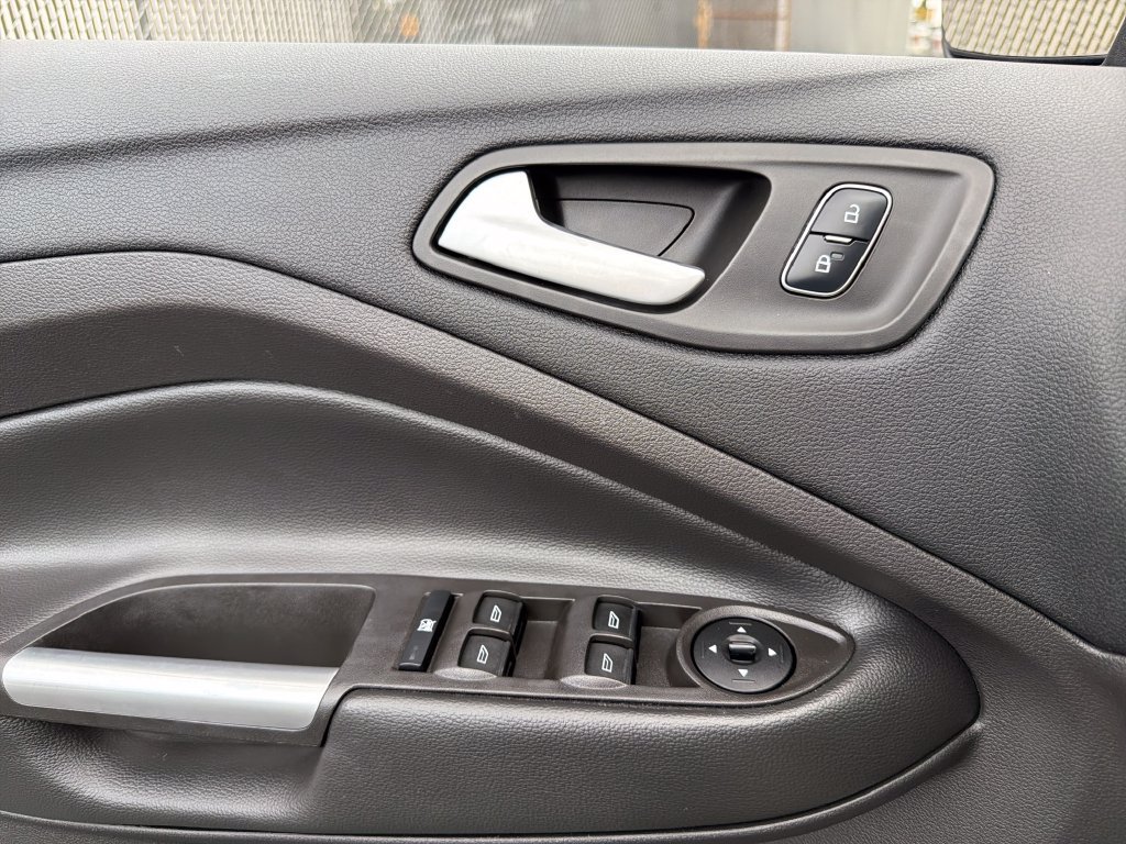 Used 2018 Ford Escape SE AWD/4WD image 18