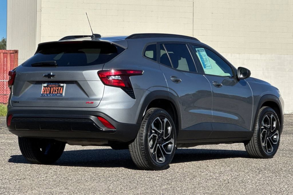 Certified 2024 Chevrolet Trax RS image 4