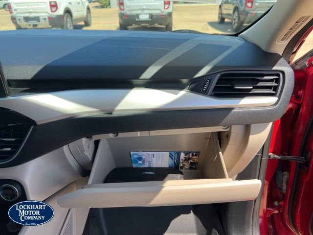 Used 2020 Ford Escape SE image 32