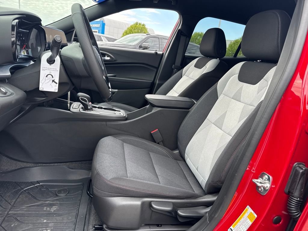 New 2026 Chevrolet Trax RS image 16