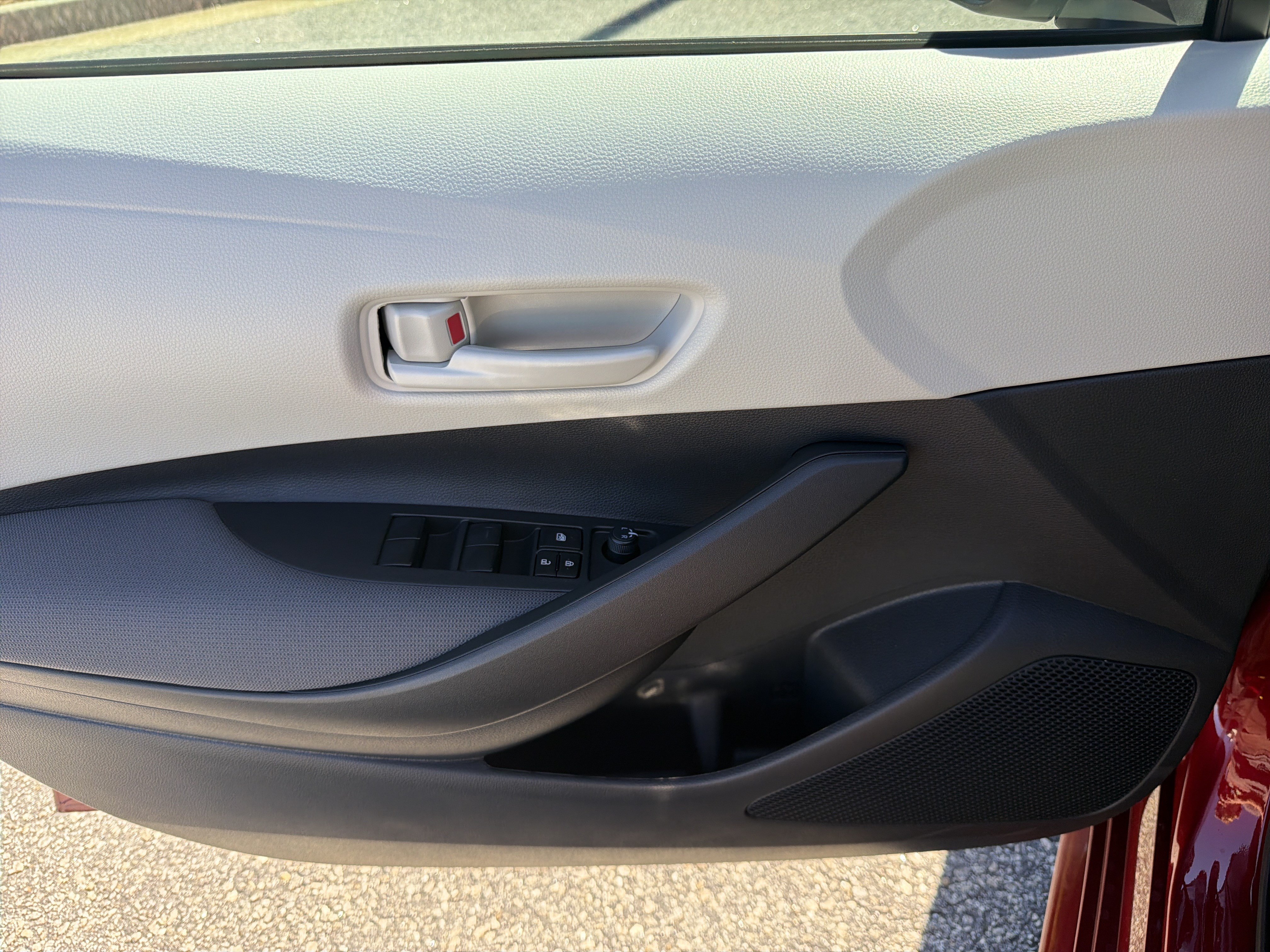 New 2027 Toyota Corolla LE FWD image 10