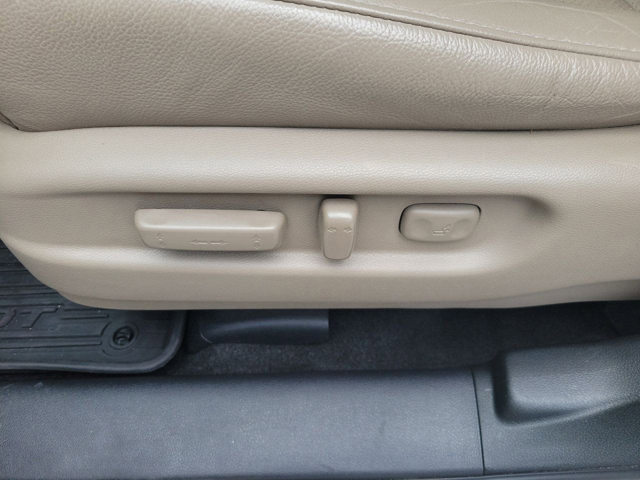 Used 2019 Honda Pilot Elite image 18