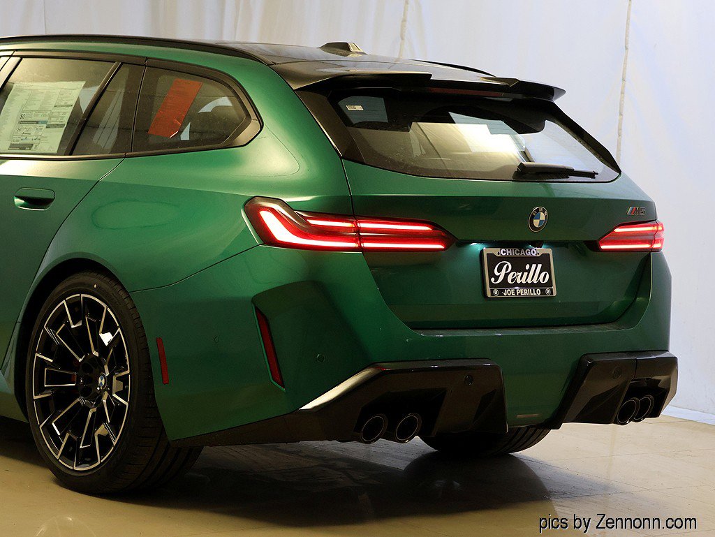 New 2026 BMW M5 Touring image 8