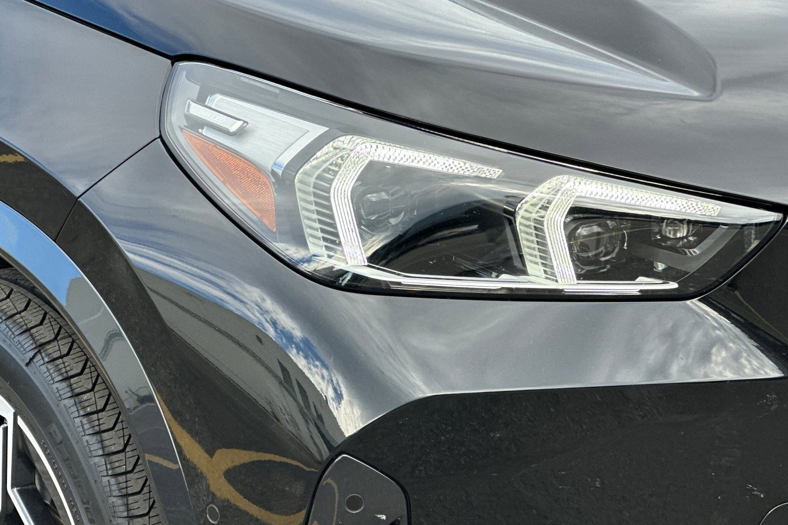 Certified 2023 BMW X1 xDrive28i w/ Convenience Package image 11