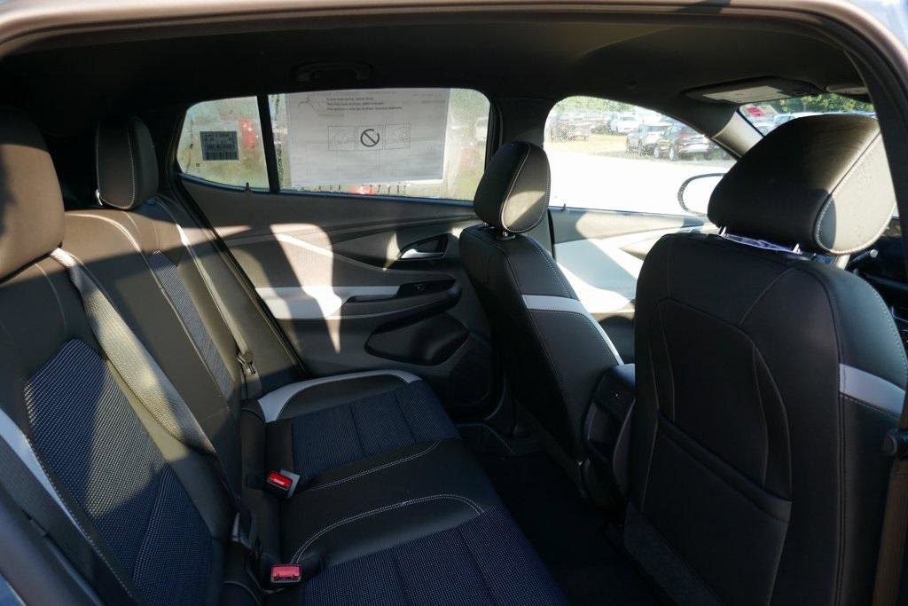 New 2025 Buick Envista Preferred image 11