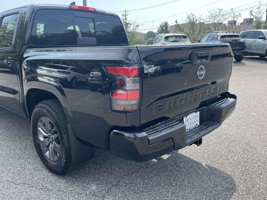 New 2027 Nissan Frontier SV RWD image 9