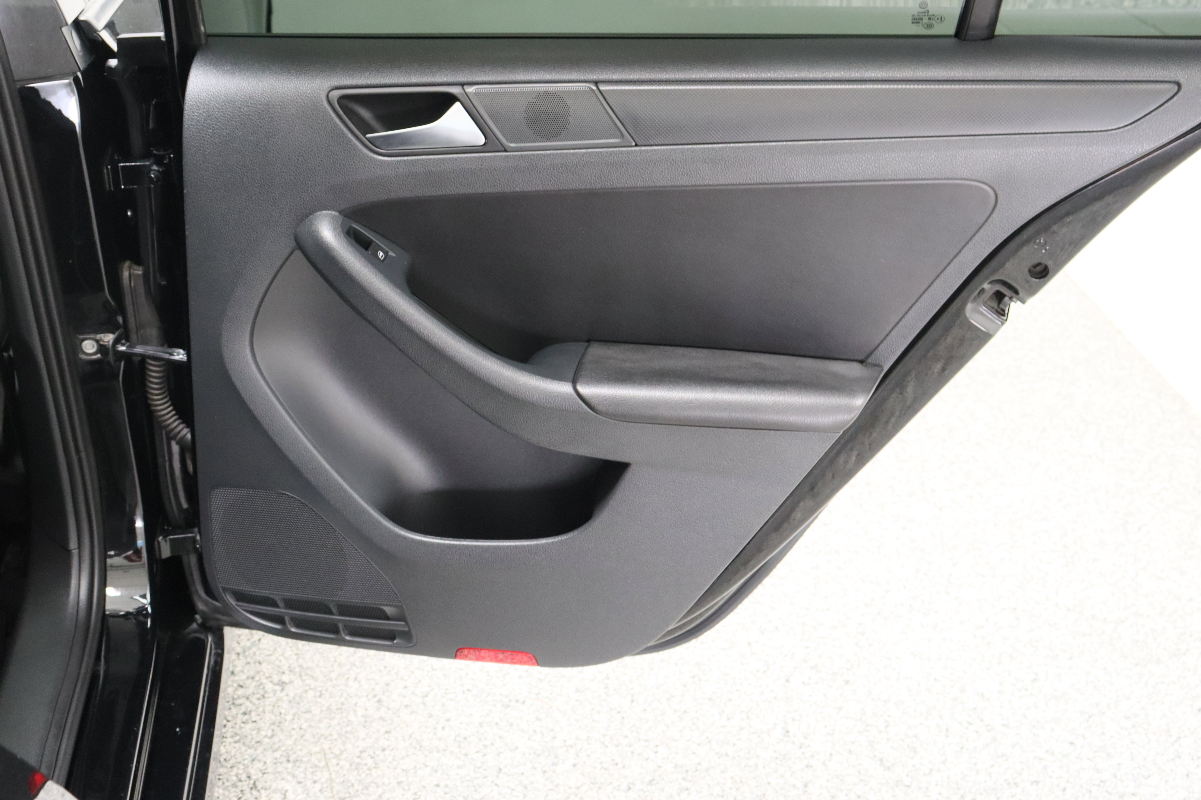 Used 2012 Volkswagen Jetta SE image 26