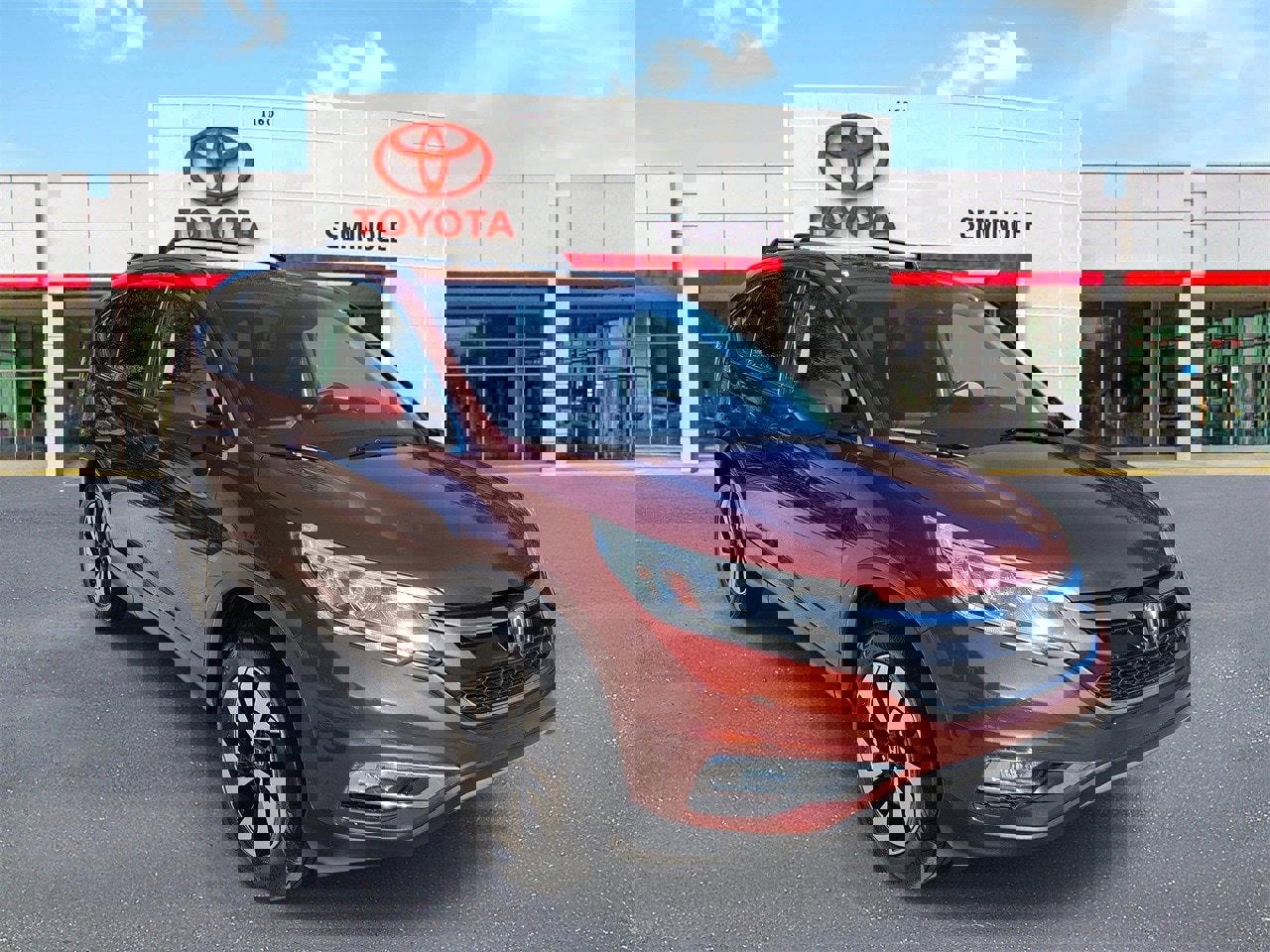 Used 2016 Honda CR-V Touring image 2