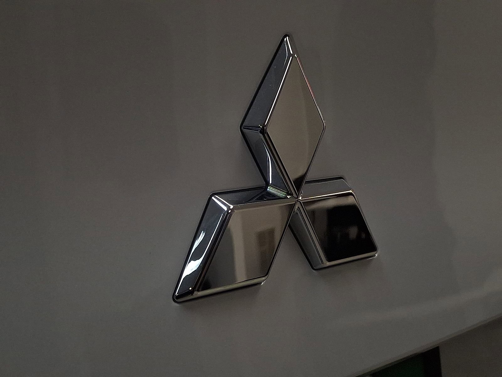New 2026 Mitsubishi Outlander AWD image 24