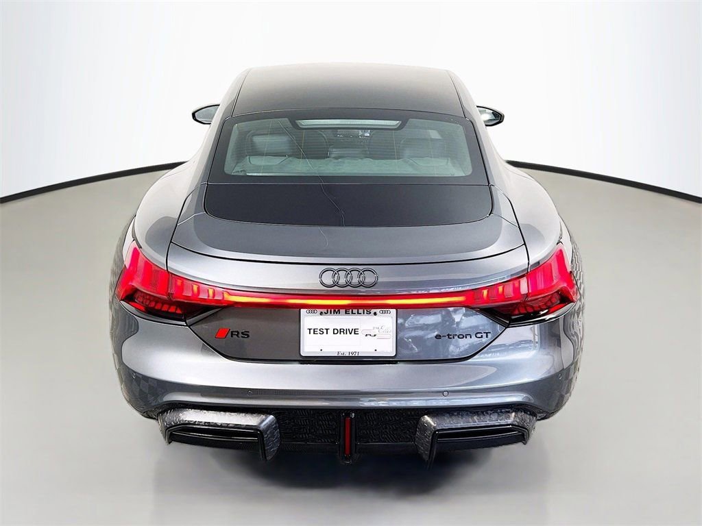 New 2026 Audi RS e-tron GT performance image 6