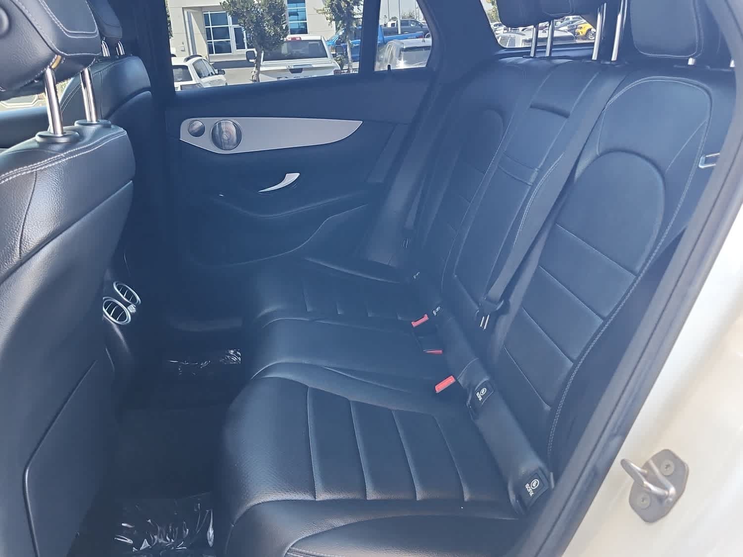 Used 2021 Mercedes-Benz GLC 300 image 24