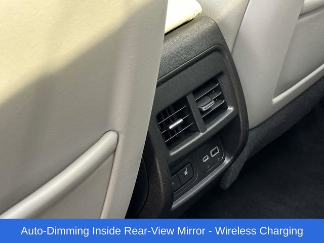 Used 2019 Cadillac XT4 Premium Luxury w/ Technology Package image 19