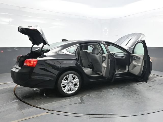 Used 2017 Chevrolet Impala LS FWD image 39