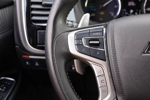 Used 2022 Mitsubishi Outlander SEL AWD/4WD image 12