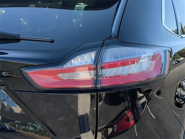 Used 2024 Ford Edge SEL image 11