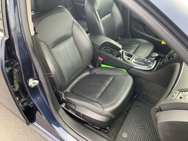 Used 2017 Buick Regal Sport Touring FWD image 26
