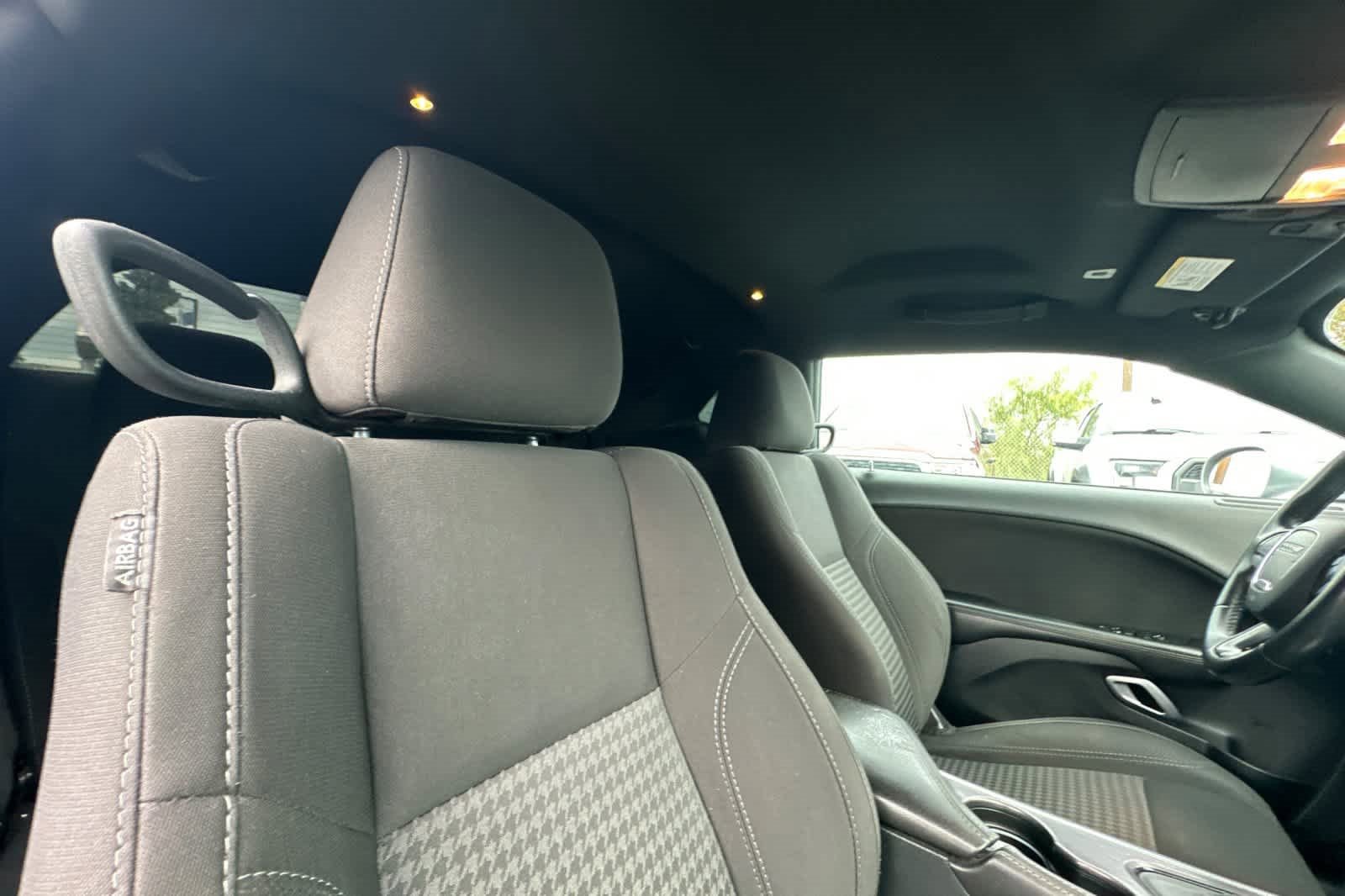 Used 2018 Dodge Challenger SXT image 16