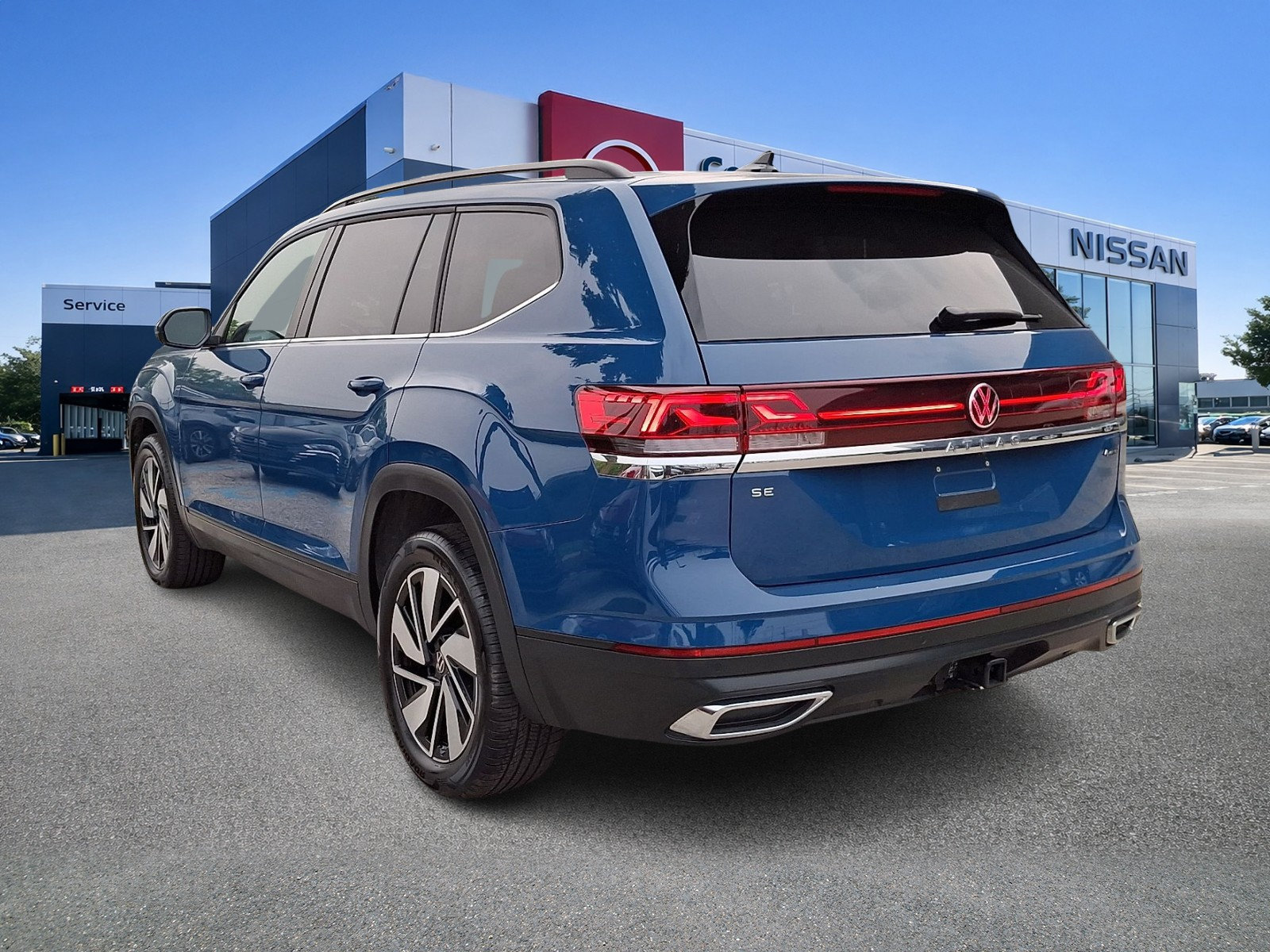 Used 2026 Volkswagen Atlas SE AWD/4WD image 4