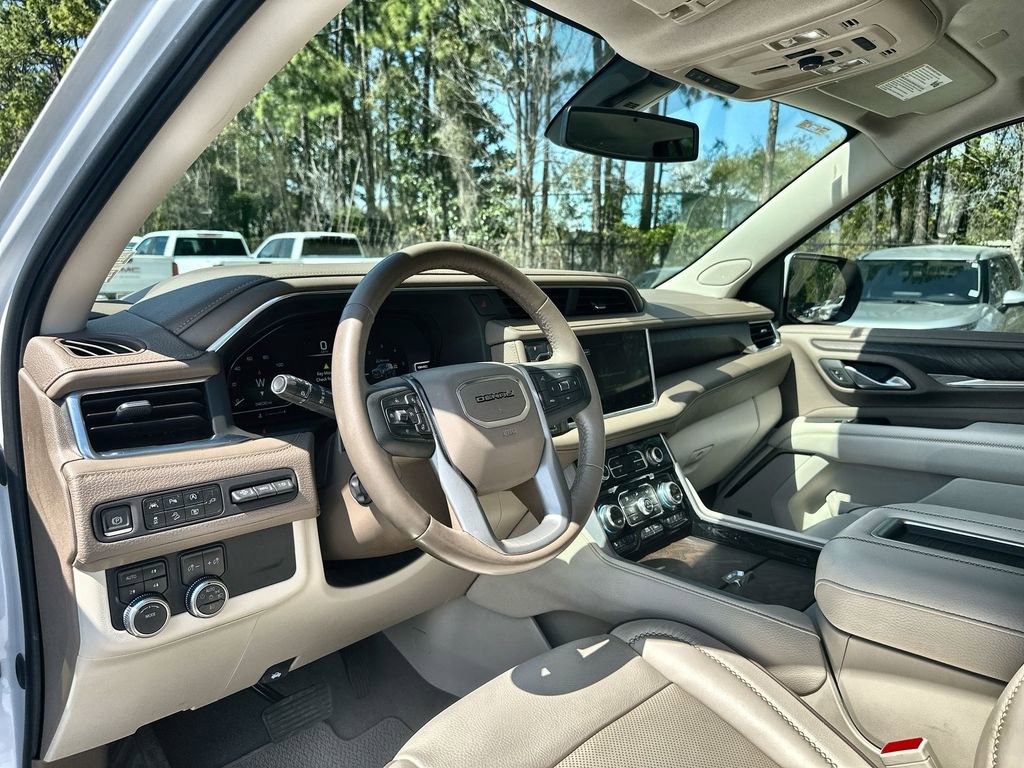 Certified 2022 GMC Yukon XL Denali image 10