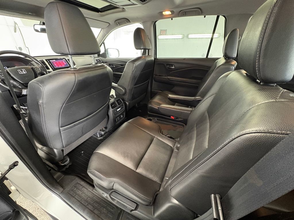 Used 2018 Honda Pilot Touring image 26