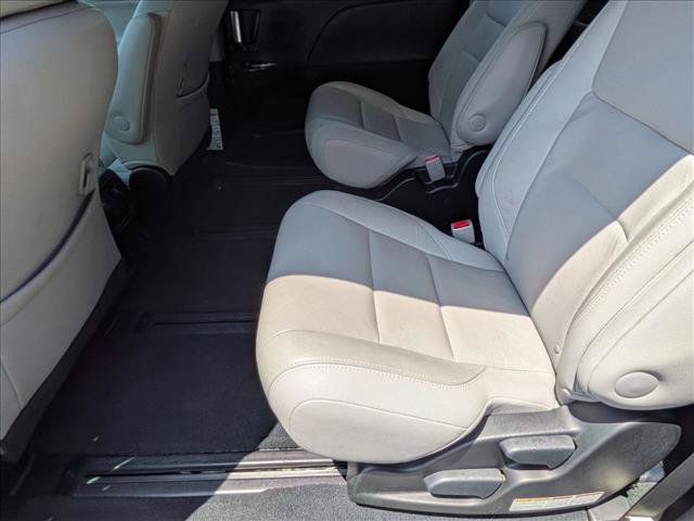Used 2015 Toyota Sienna Limited Premium AWD/4WD image 18
