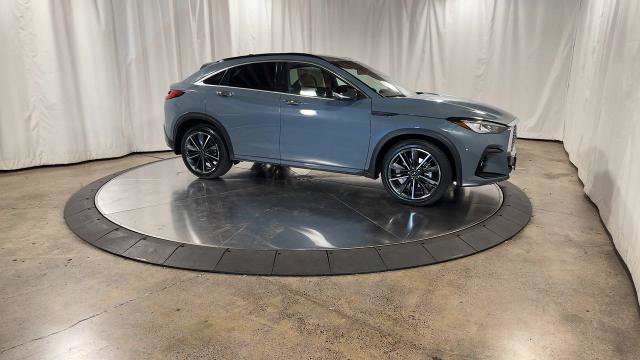 Certified 2025 INFINITI QX55 Luxe w/ Cargo Package image 2