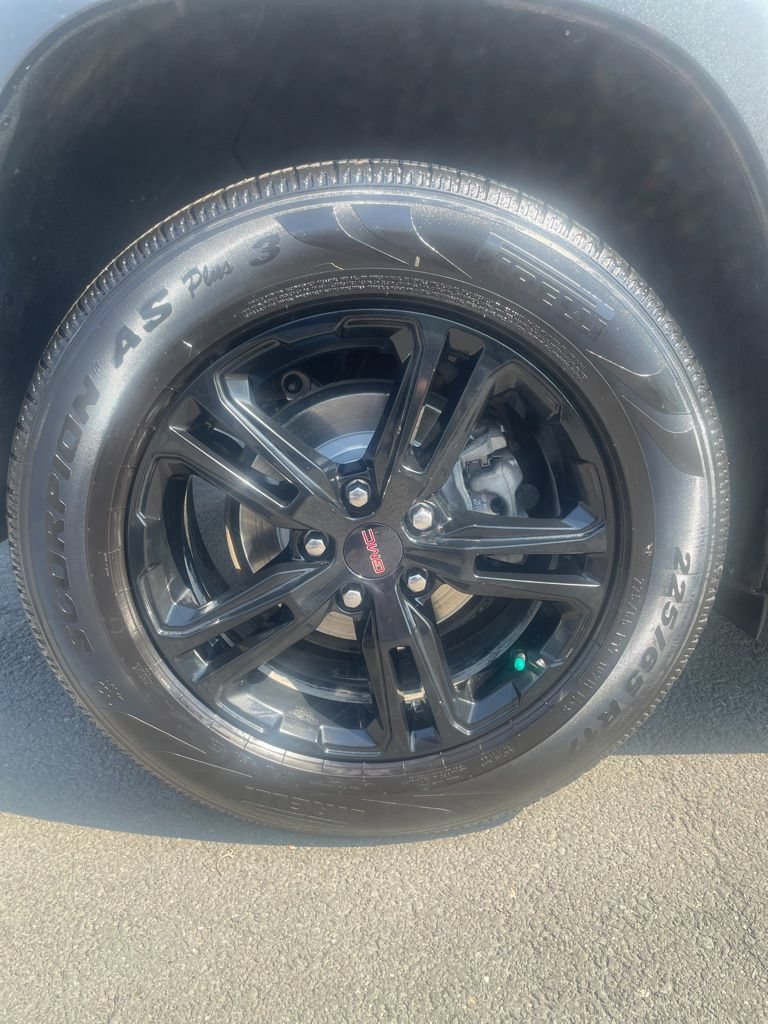 Used 2022 GMC Terrain AT4 w/ Infotainment Package II AWD/4WD image 11