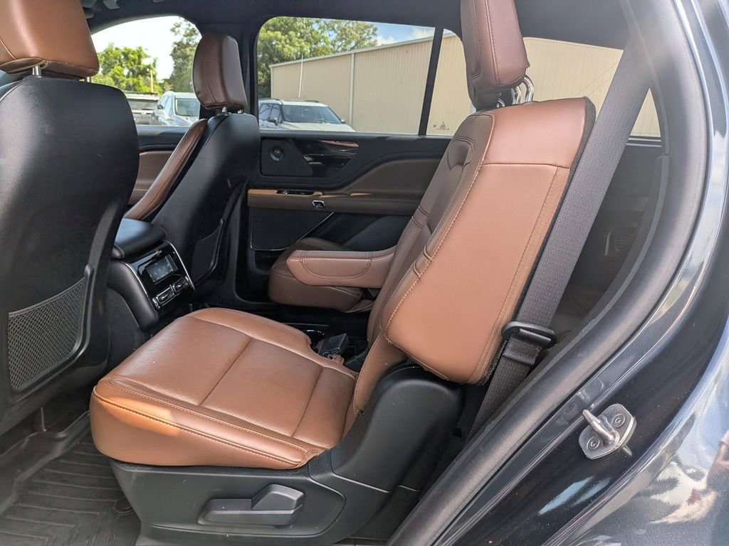 Used 2022 Lincoln Aviator Grand Touring w/ Equipment Group 301A image 15
