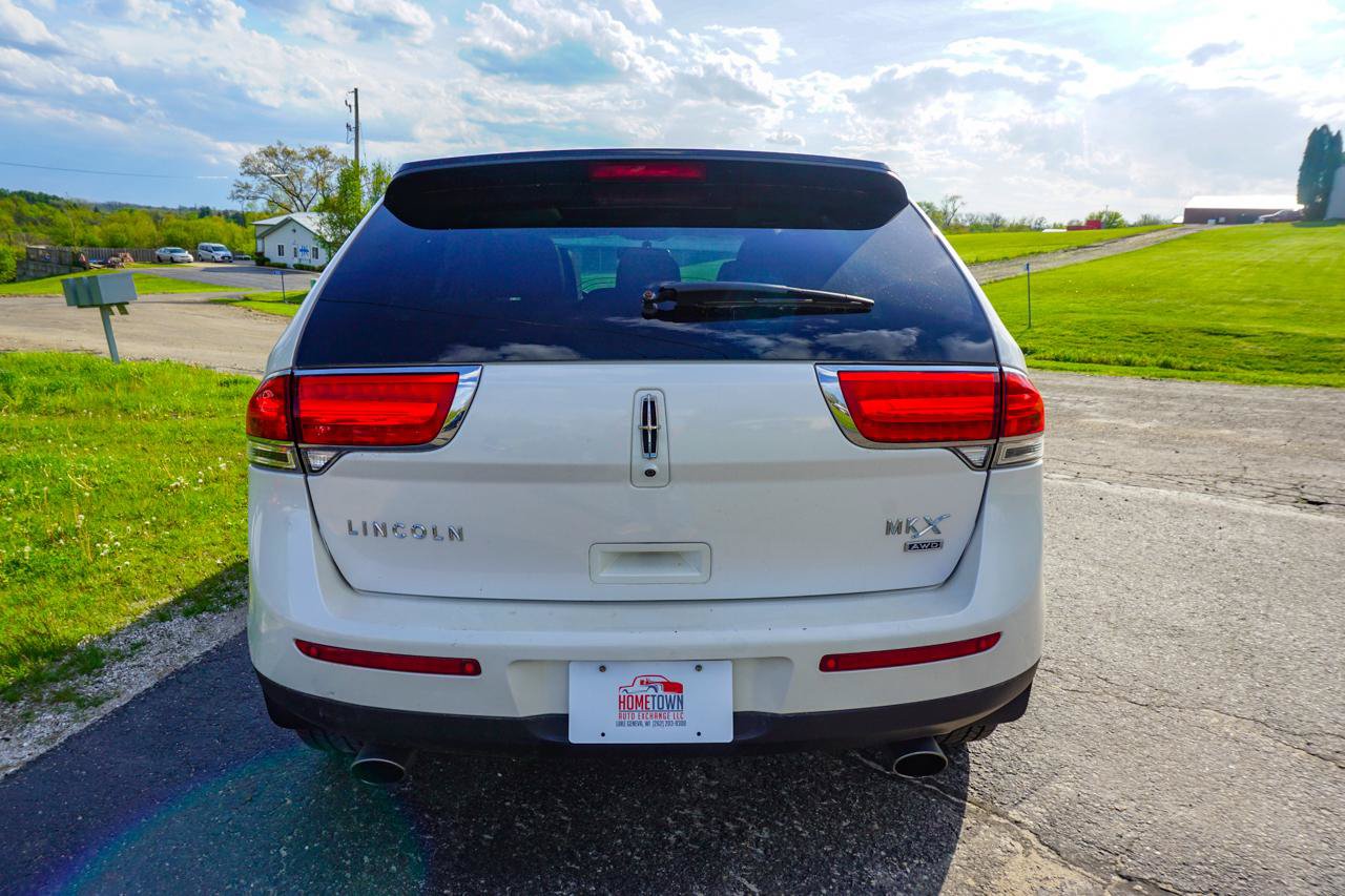 Used 2013 Lincoln MKX AWD image 4