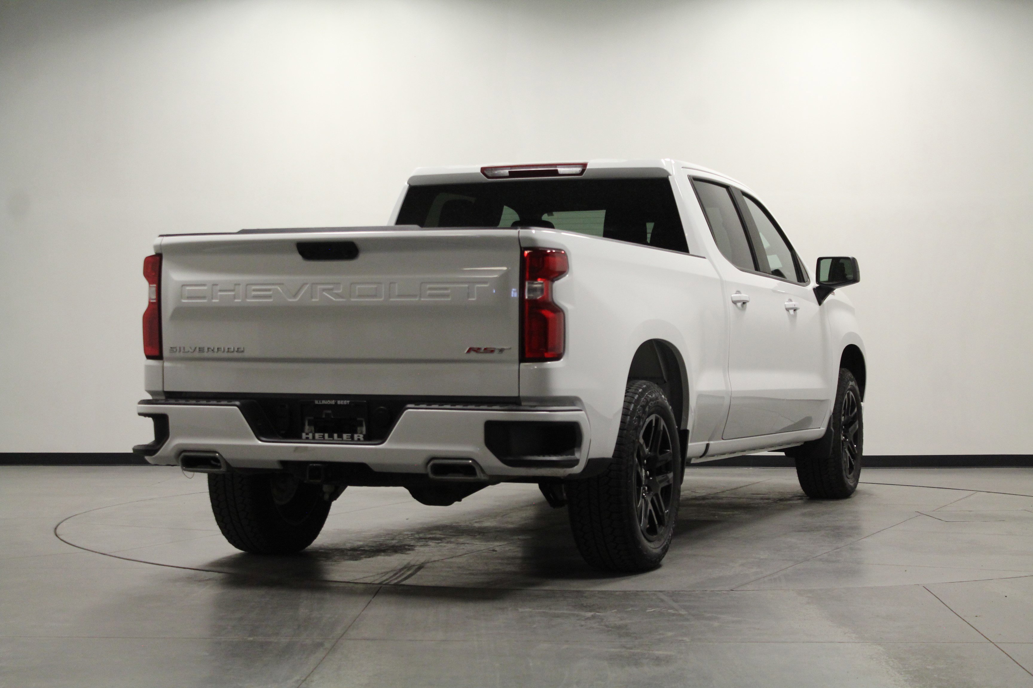 Used 2024 Chevrolet Silverado 1500 RST image 4