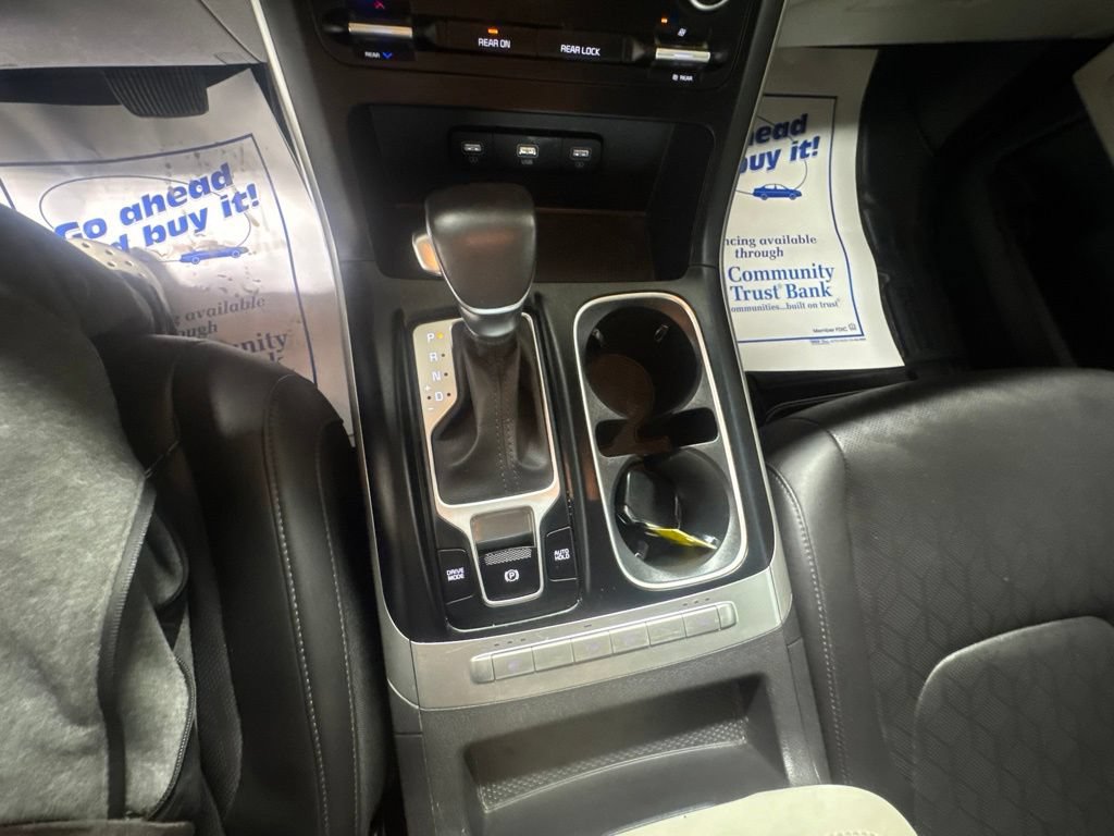 Used 2023 Kia Carnival LX FWD image 20