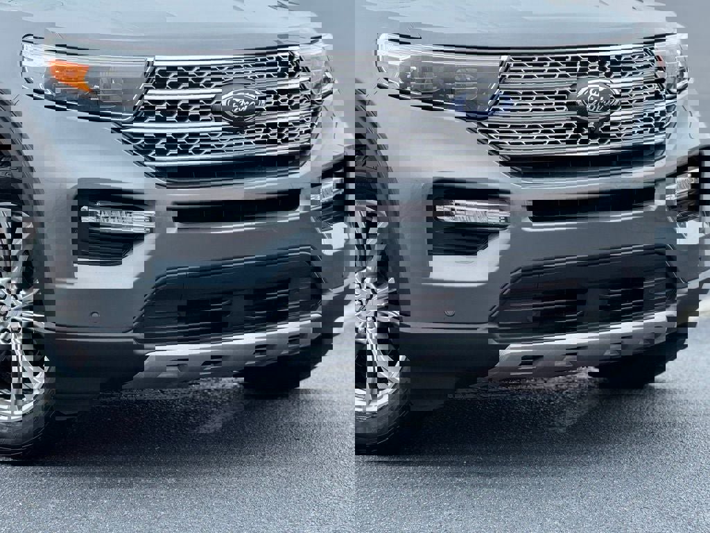 Certified 2023 Ford Explorer Limited image 4