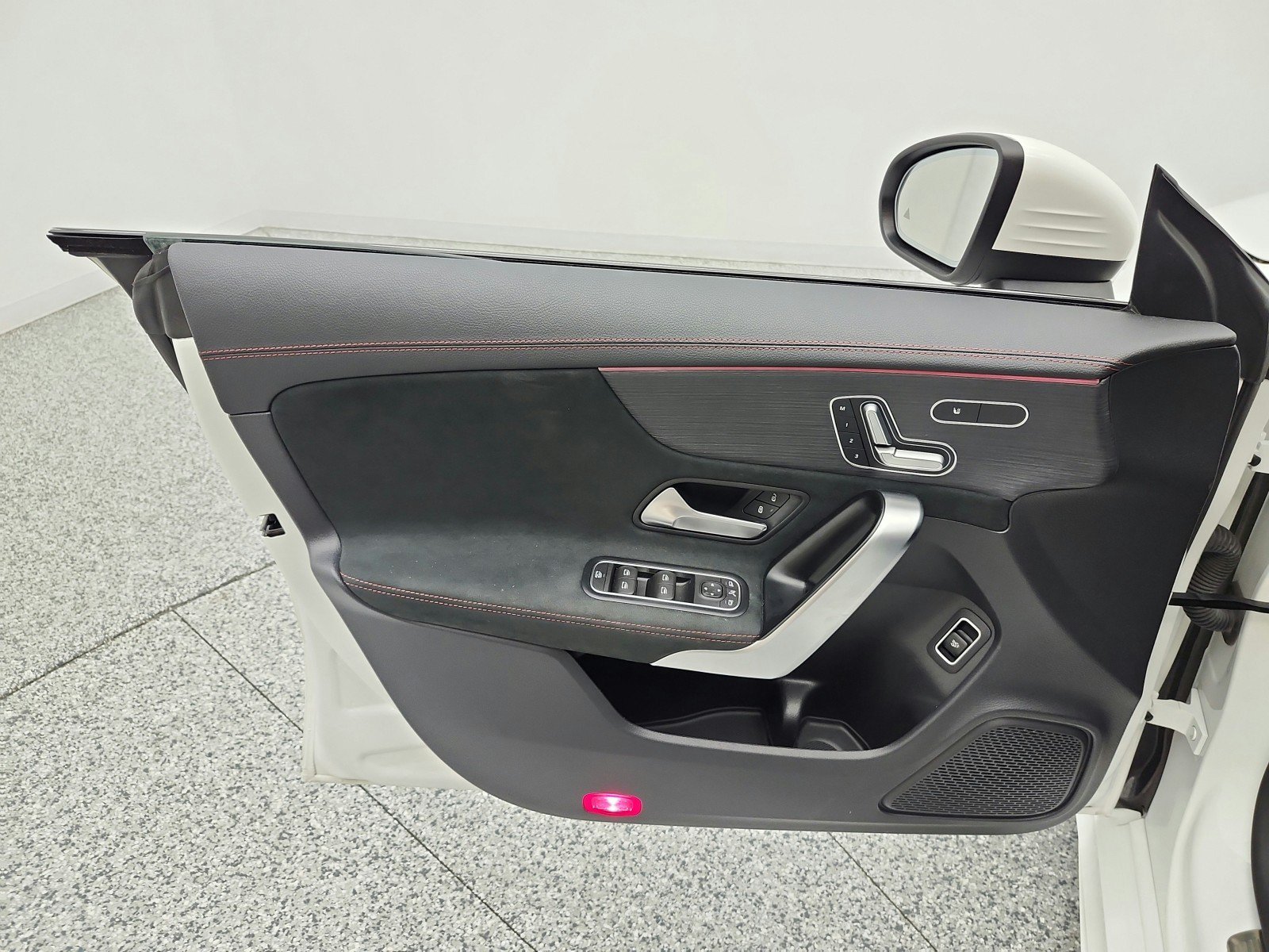 Certified 2023 Mercedes-Benz CLA 250 4MATIC image 15