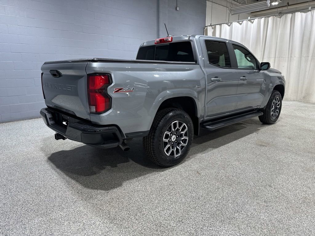 Used 2023 Chevrolet Colorado Z71 w/ Z71 Convenience Package 2 AWD/4WD image 3