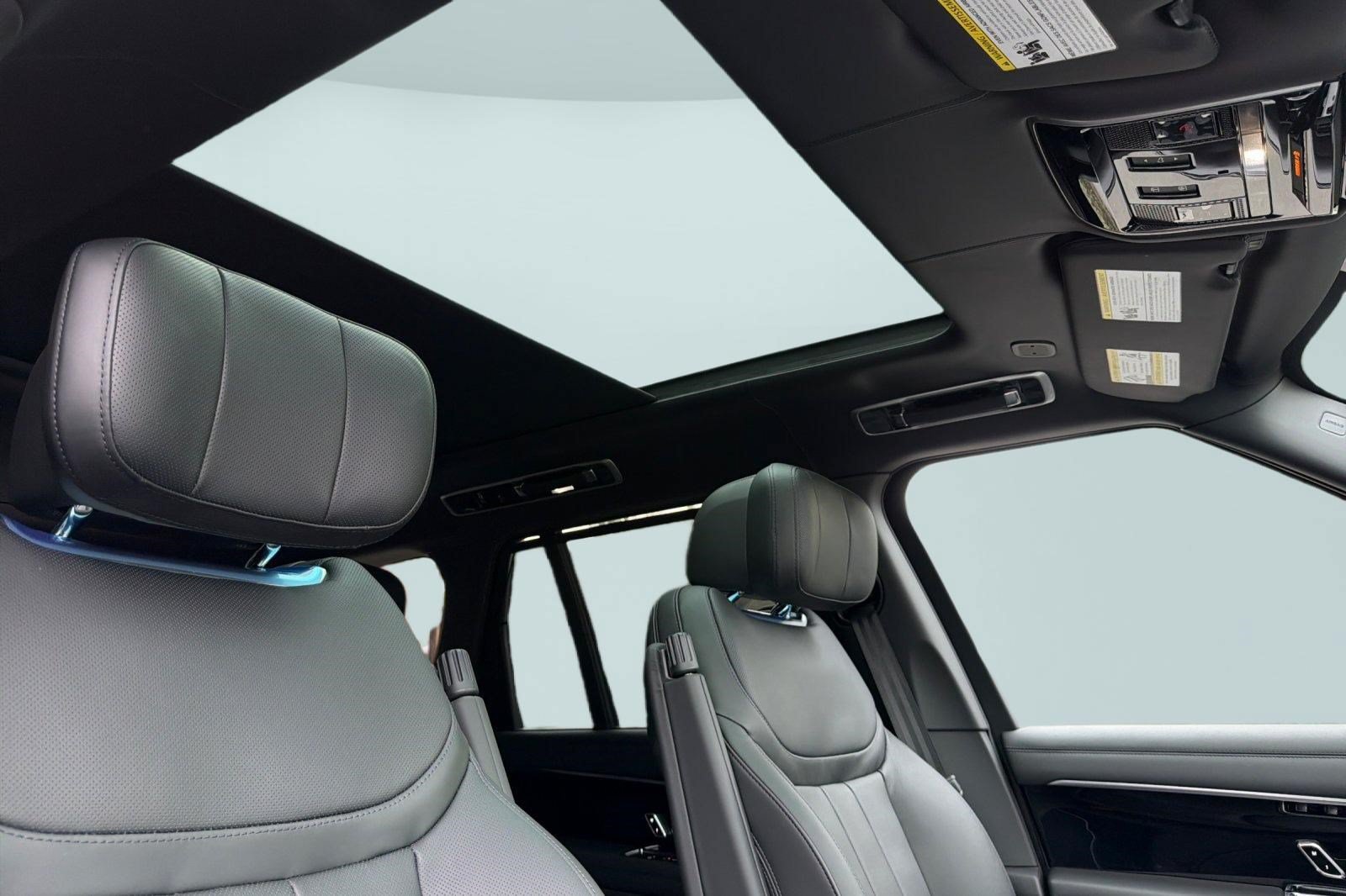 New 2026 Land Rover Range Rover Autobiography AWD/4WD image 22