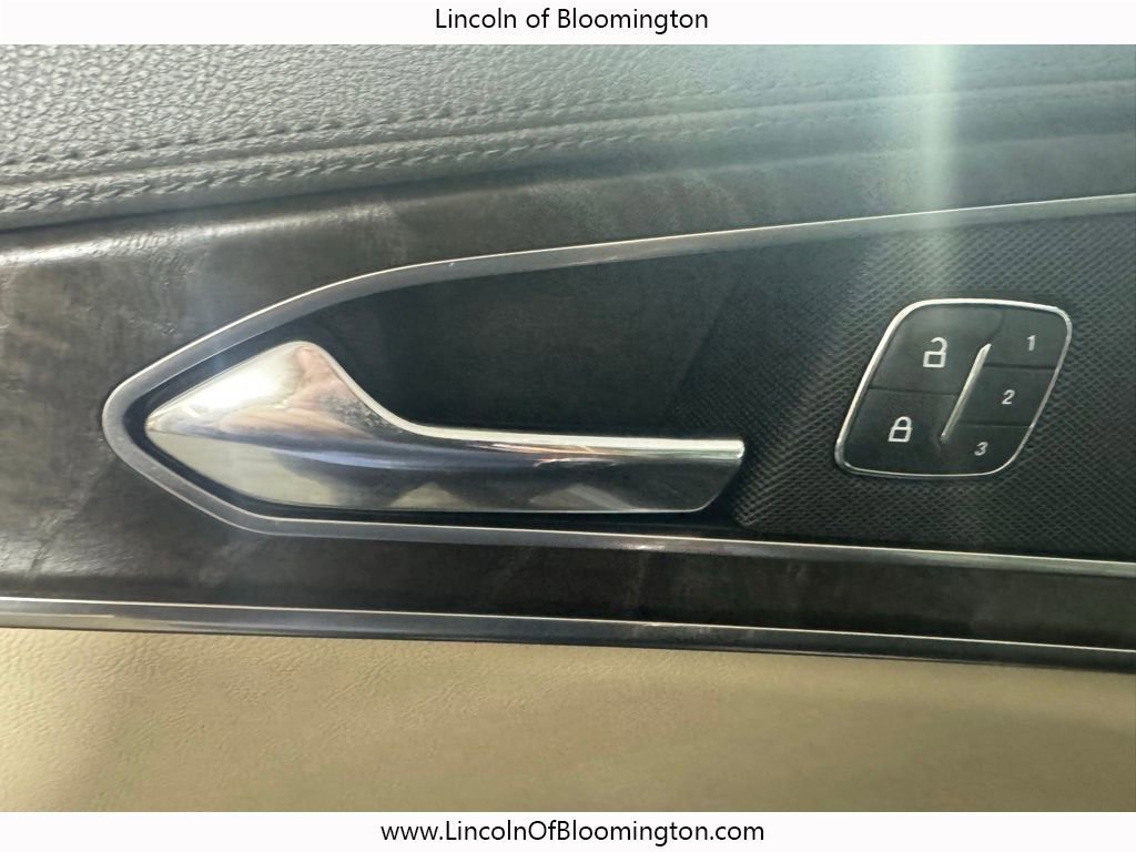 Used 2019 Lincoln Nautilus Reserve image 38