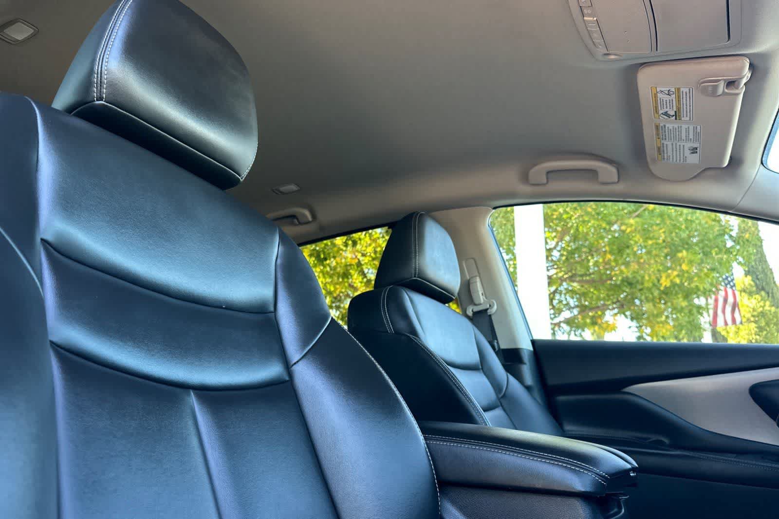 Certified 2023 Nissan Murano SV w/ SV Midnight Edition Package FWD image 20