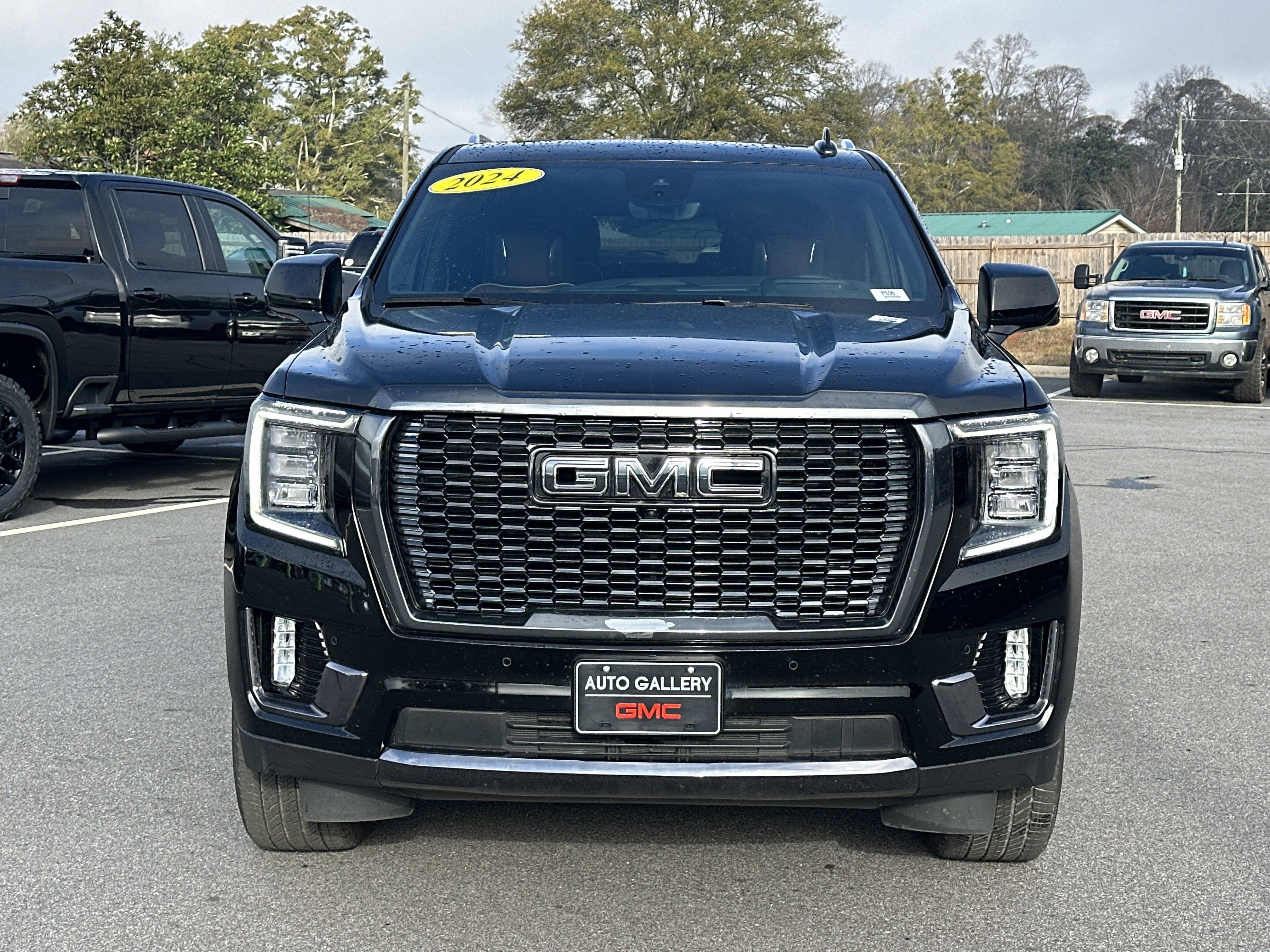 Certified 2024 GMC Yukon Denali Ultimate image 2