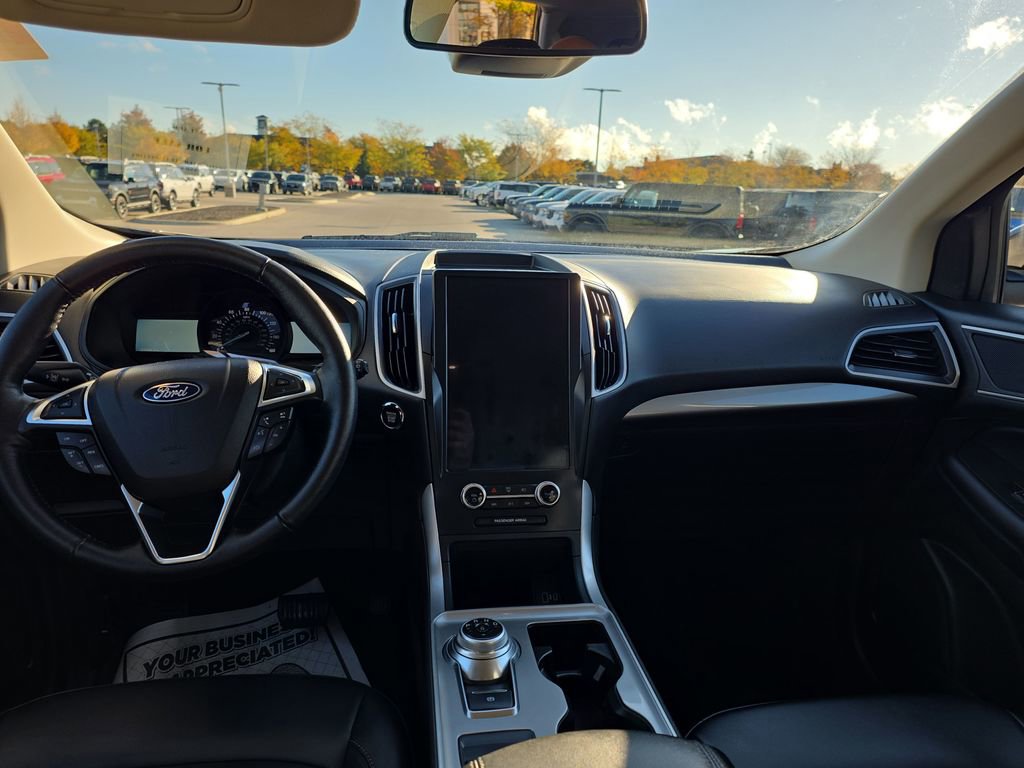 Used 2023 Ford Edge SEL w/ Convenience Package image 32