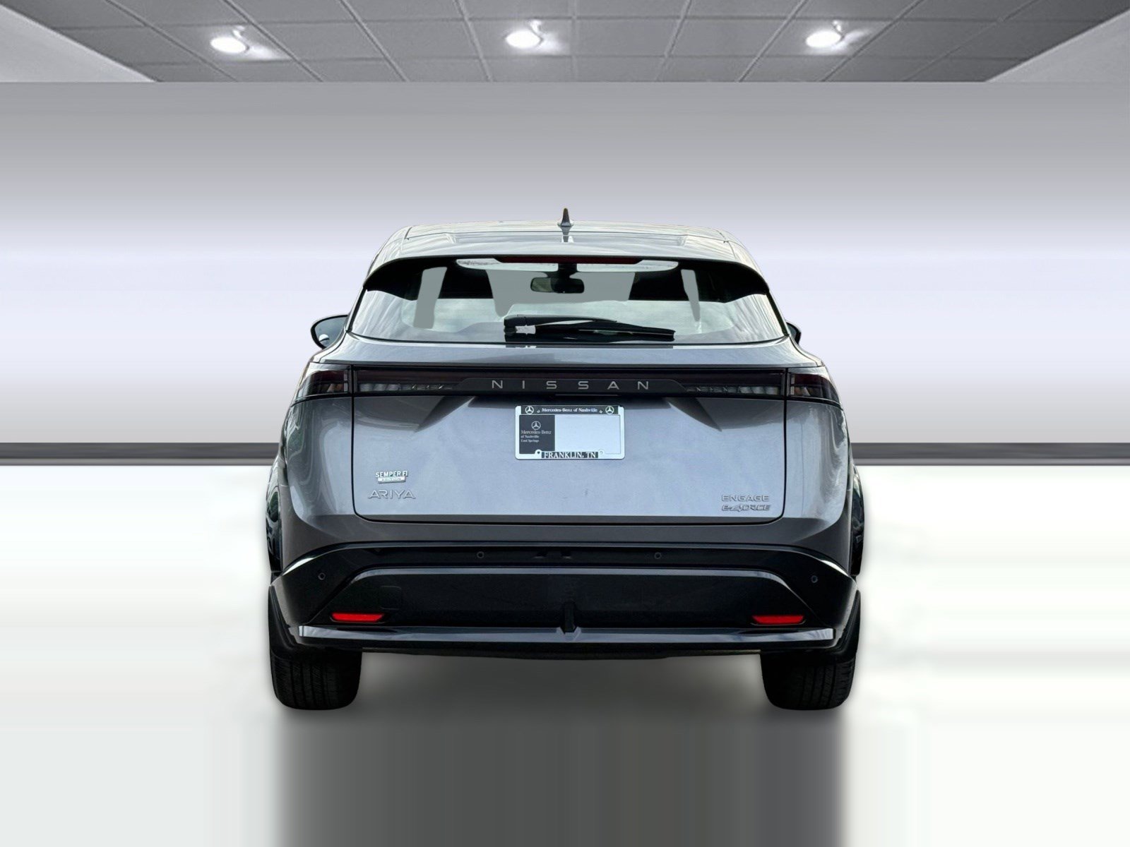 Used 2023 Nissan Ariya AWD image 9