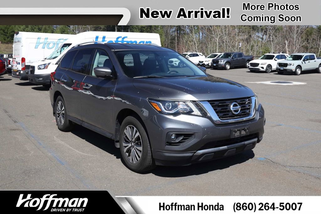 Used 2017 Nissan Pathfinder SL