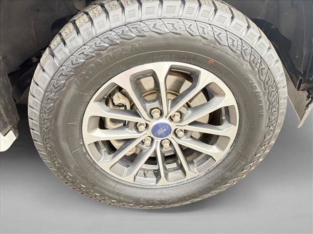 Used 2018 Ford F150 Lariat w/ Equipment Group 502A Luxury AWD/4WD image 18