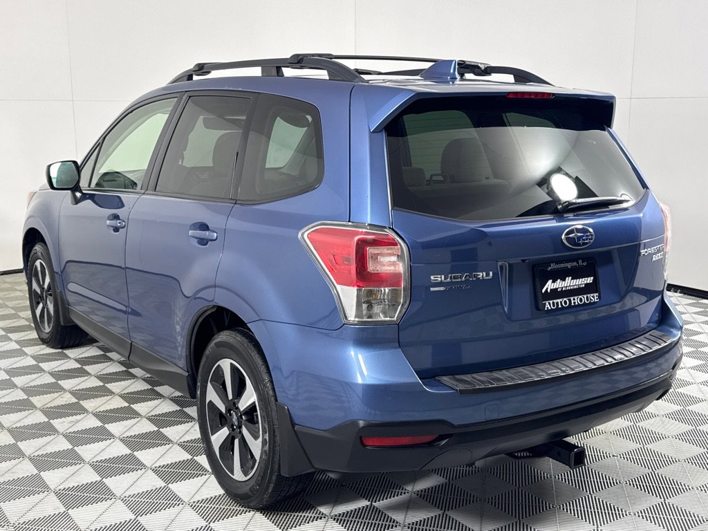 Used 2017 Subaru Forester 2.5i Premium w/ All-Weather Package image 5