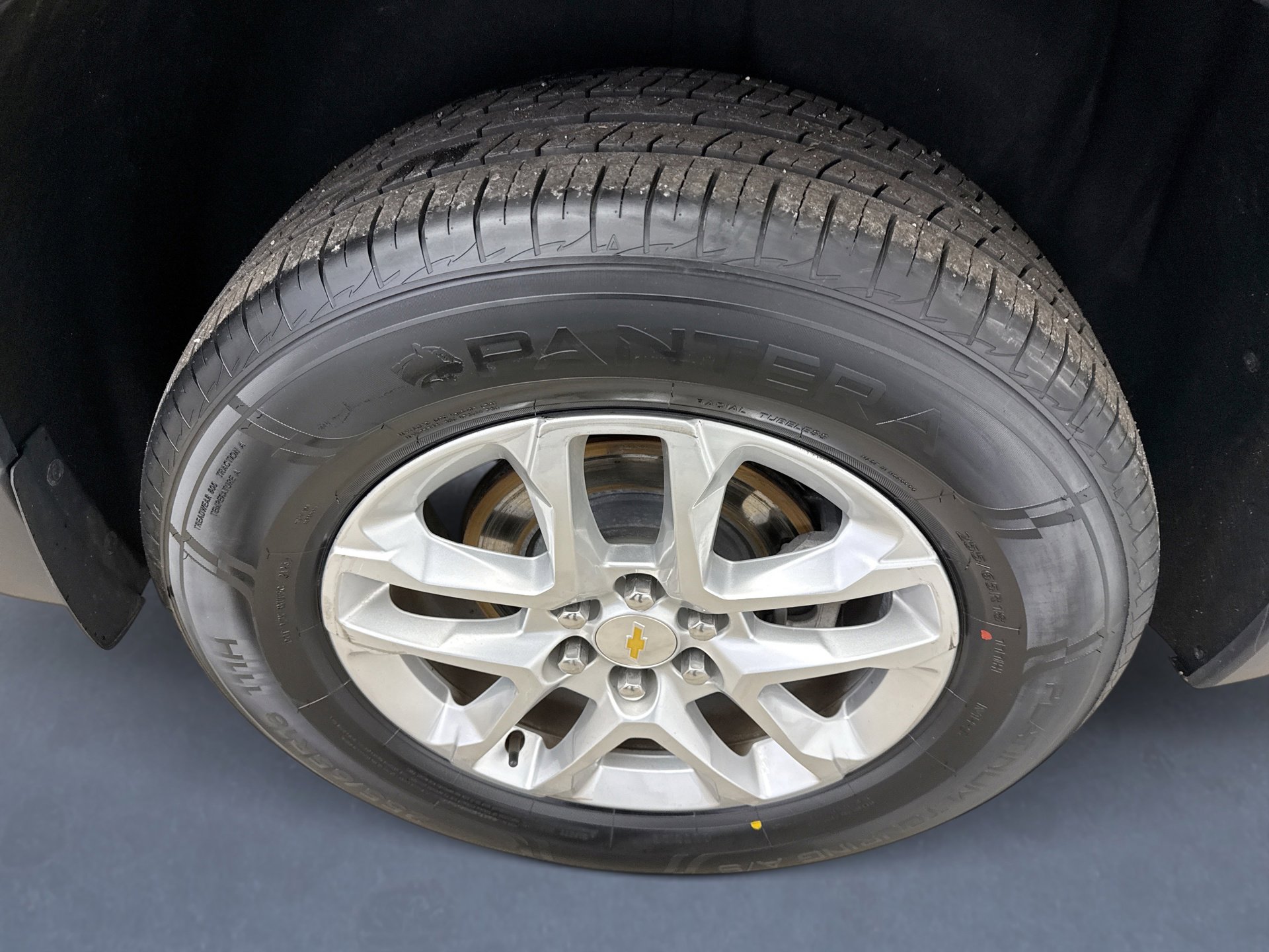 Used 2023 Chevrolet Traverse LS image 22