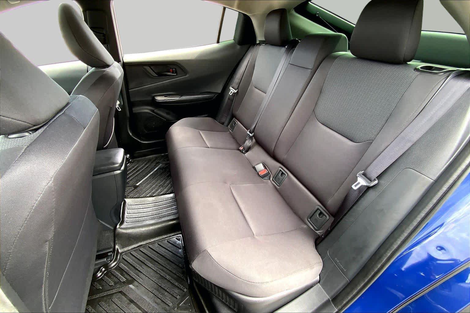 Used 2025 Toyota Prius LE FWD image 20