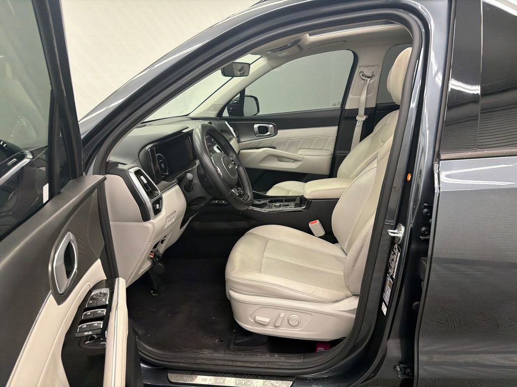 Used 2023 Kia Sorento SX AWD/4WD image 9