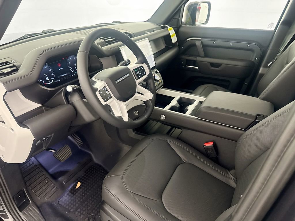 New 2026 Land Rover Defender 130 X-Dynamic SE AWD/4WD image 9