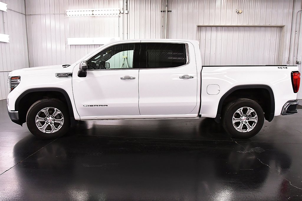 Used 2025 GMC Sierra 1500 SLT image 4