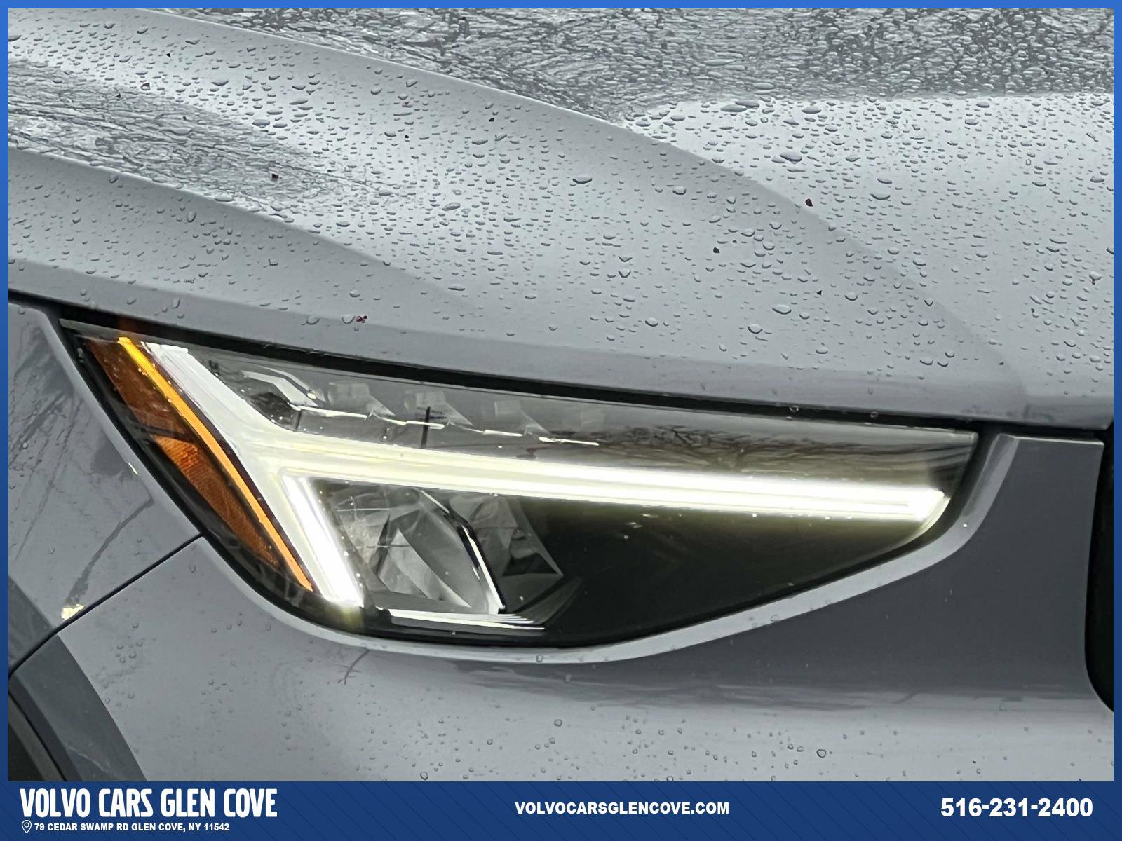 Used 2023 Volvo XC40 B5 Plus w/ Protection Package Premier image 7