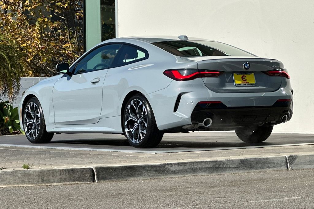 New 2026 BMW 430i Coupe w/ M Sport Package image 5